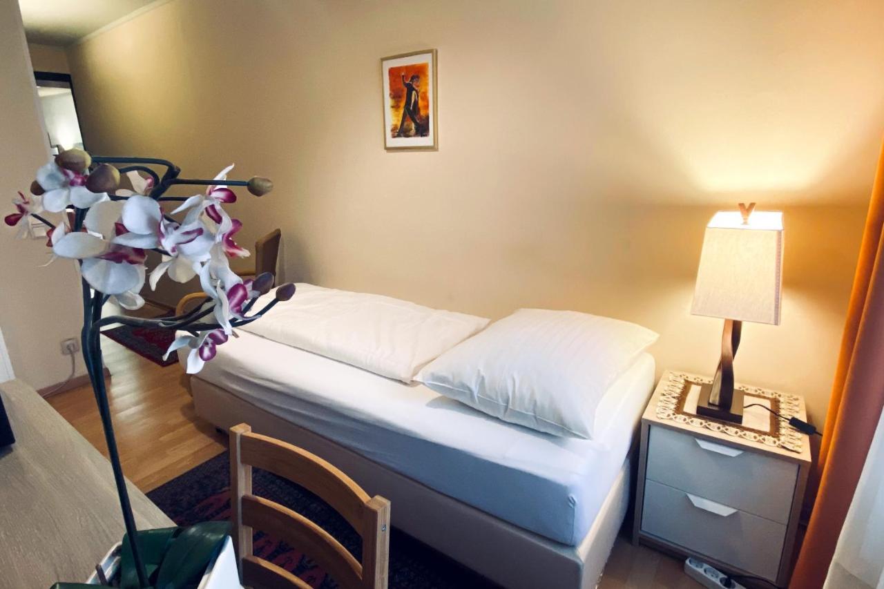 Pension Hotel Mariahilf Вена Экстерьер фото