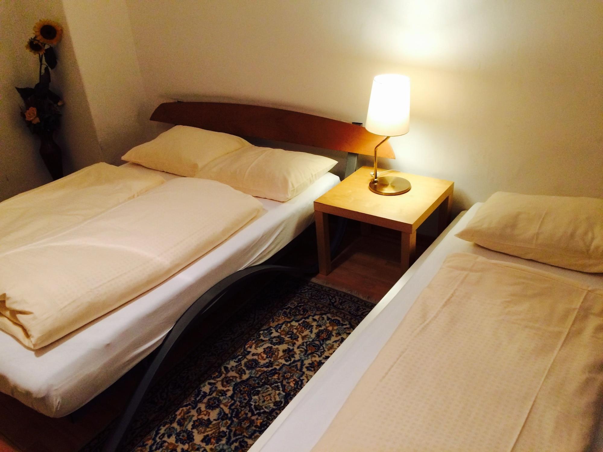 Pension Hotel Mariahilf Вена Экстерьер фото